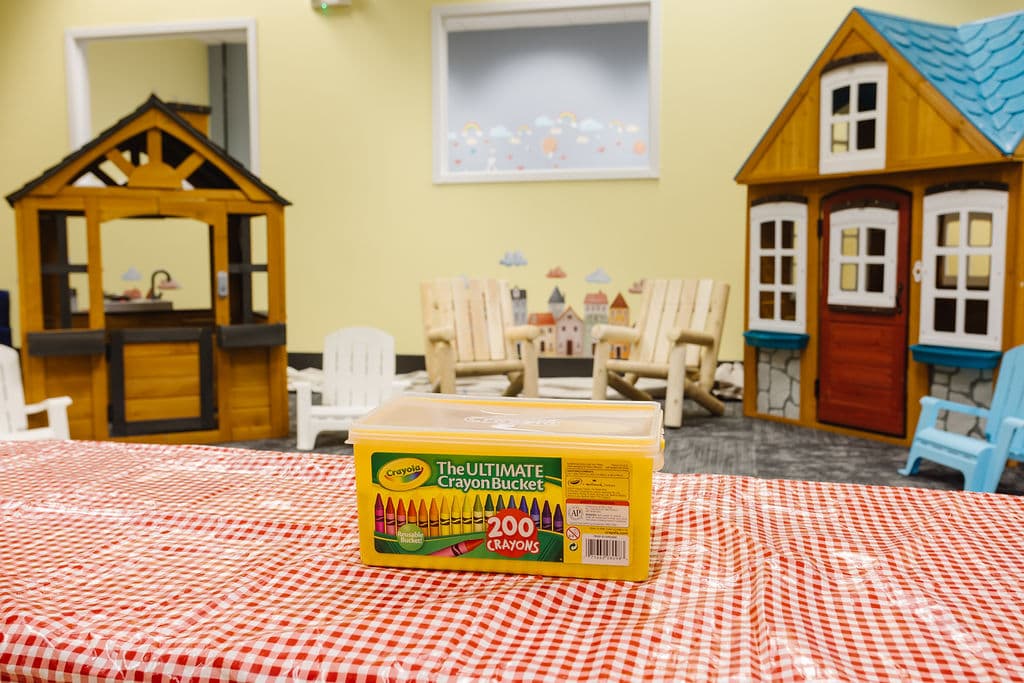 Busy Bees play center photo 10